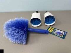 Collection of three new cobweb brushes