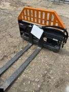 2025 Wolverine Skid Steer Hydraulic Adjustable Pallet Fork