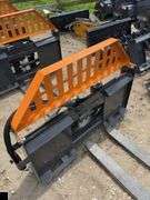 2025 Wolverine Skid Steer Hydraulic Adjustable Pallet Fork