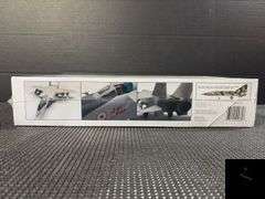 Revell MiG 25 Foxbat 1:48 Scale Model Kit #85-5860 Factory Sealed
