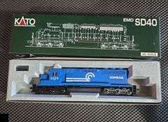 Kato EMD SD40 Locomotive - Conrail #6324