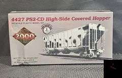 Two HO Scale Proto 2000 Series 4427 PS2-CD High-Side Covered Hopper Plastic Model Kits