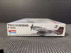 Monogram Twin Mustang F-82G 1:72 Scale Model Kit #85-5257