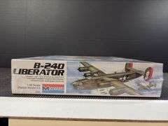 Monogram B-24D Liberator 1/48 Scale Model Kit #5604 Factory Sealed