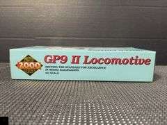 Proto 2000 Series GP9 II Locomotive, SP 5603, HO Scale