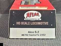 Atlas HO Scale Alco S-2 Santa Fe #2352 Locomotive in Box