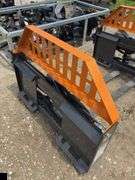 2025 Wolverine Skid Steer Hydraulic Adjustable Pallet Fork