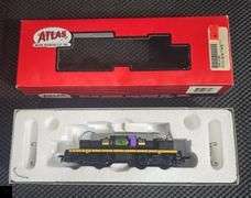 Atlas HO Scale Alco S-2 Santa Fe #2352 Locomotive in Box