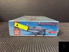 Monogram SBD Dauntless Model Kit #5212 1:48 Scale Sealed