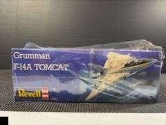 Revell Grumman F-14A Tomcat 1:32 Model Kit #4770 Factory Sealed