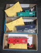 Lot of 3 Athearn HO Scale Model Train Cabooses Open Box