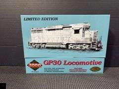 Proto 2000 Series GP30 Locomotive AT&SF 3233