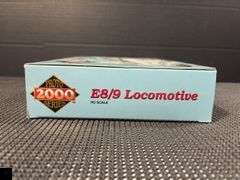 Proto 2000 Series E8/9 Locomotive CB&Q 9943A