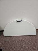 Lifetime round folding table, 48 in diameter