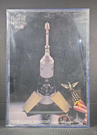 Revell Apollo Lunar Spacecraft Model Kit #8644