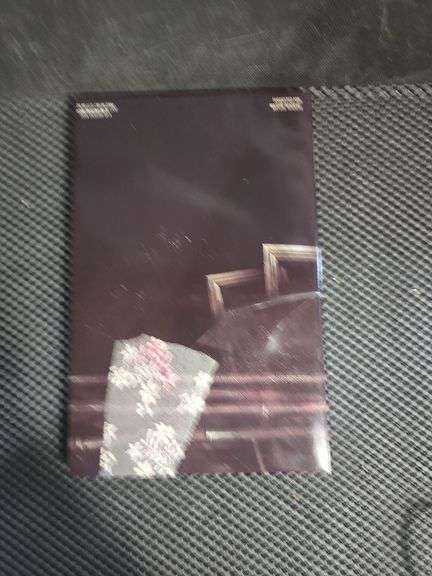 Batman Arkham Asylum Graphic Novel by Grant Morrison & Dave McKean