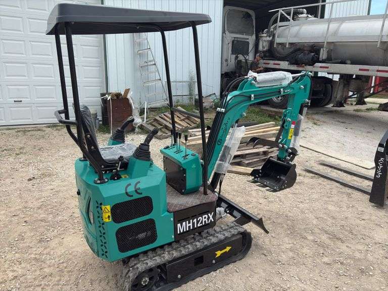 CFG MH12RX Mini Excavator image