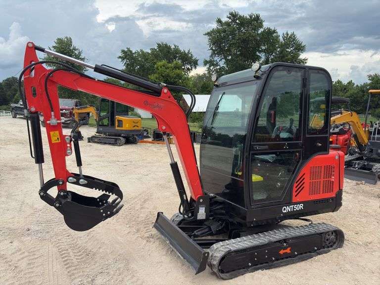 CFG QNT50R Mini Excavator image