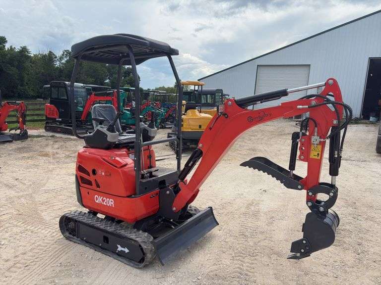 CFG QK20R Mini Excavator image