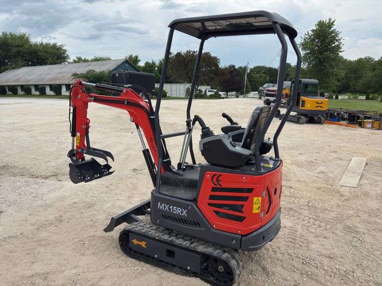 CFG MX15RX Mini Excavator image
