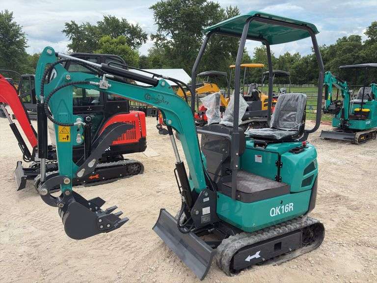 CFG QK16R Mini Excavator