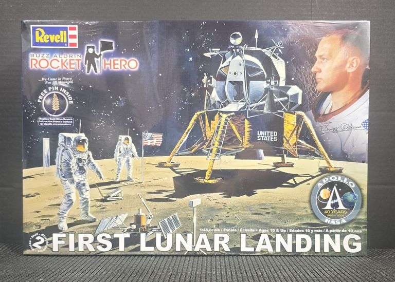 Revell Buzz Aldrin Rocket Hero First Lunar Landing Model Kit