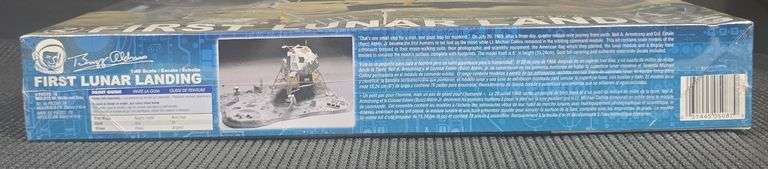 Revell Buzz Aldrin Rocket Hero First Lunar Landing Model Kit