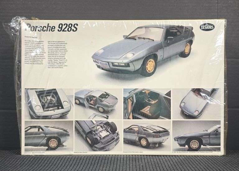 Porsche 928S 1/24 Scale Model Kit #381