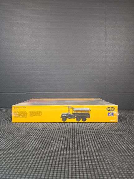 Italeri Testors 1/35 Scale Dodge 1-1/2 Ton Truck Model Kit #771