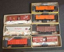 Accurail HO Scale Model Train Car Kits - Open Box, Some Assembled
