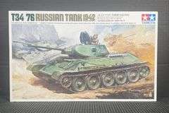 Tamiya 1/35 T34/76 Russian Tank 1942 Model Kit #4044