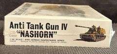 1/48 Anti Tank Gun IV "Nashorn" Model Kit