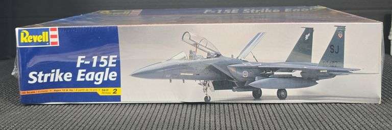 Revell F-15E Strike Eagle 1:48 Scale Model Kit #85-5511 Factory Sealed