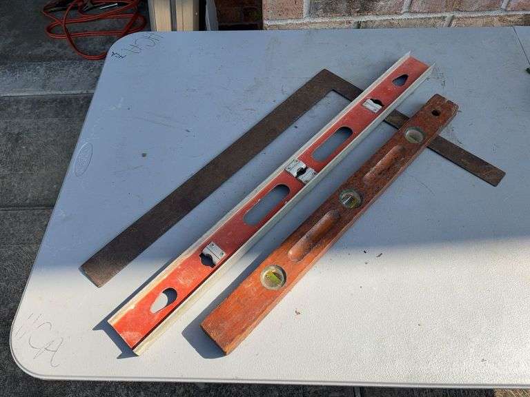 Carpenter’s Square and Levels