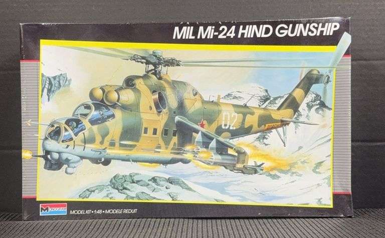 Monogram Mil Mi-24 Hind Gunship 1:48 Scale Model Kit #5819 Sealed