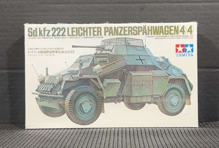 Tamiya Sd.Kfz 222 Leichter Panzerspahwagen 4/4 1:35 Scale Model Kit #3551
