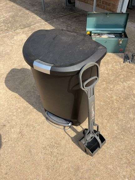 Trash can and Dog Dirt Collector