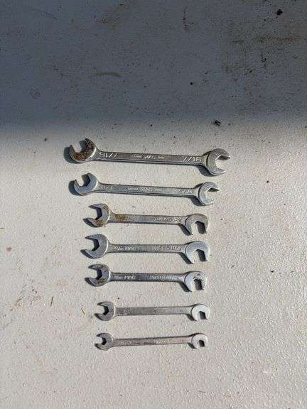 Set of MAC offset open end wrenches
