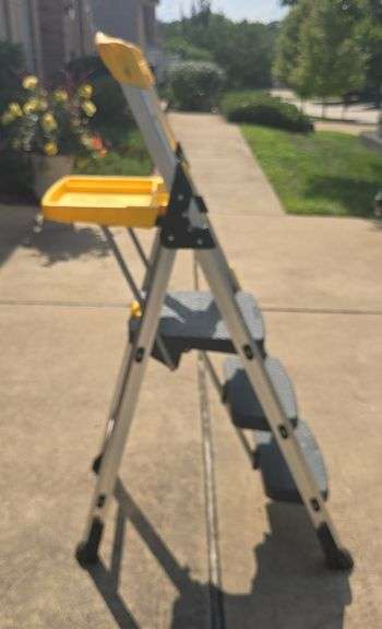 Cosco folding step ladder