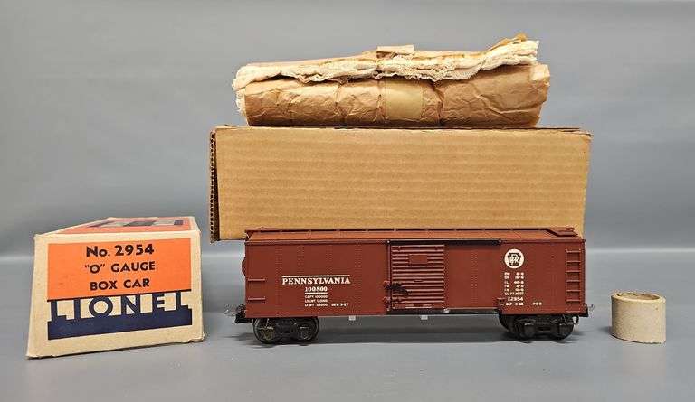 Lionel Prewar O Gauge Semi-scale 2954 Pennsylvania Box Car in Original Box image