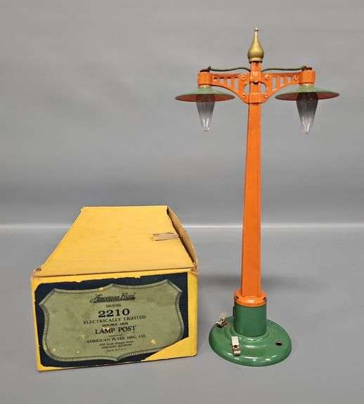 American Flyer Prewar 2210 Electrically Lighted Double Arm Lamp Post in Original Box image