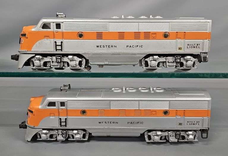 Lionel Postwar O 2345 Western Pacific F-3 Diesel Locomotive AA Set image