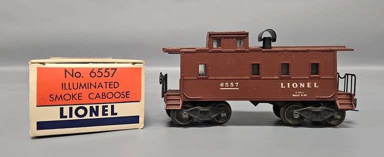 Lionel Postwar O 6557 Illuminated Smoke Caboose in Original Box image