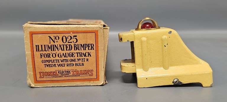 Lionel Prewar O Gauge 025 ALL CREAM Illuminated Bumper in Original Box image