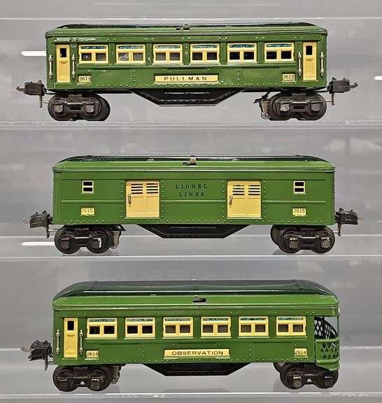 Fabulous Set of Desirable Lionel Prewar O Gauge 2613 2614 and 2615 Green Passenger Cars image