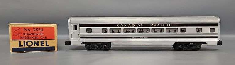 Mint Unrun Lionel Postwar O 2554 Canadian Pacific Craig Manor Illuminated Passenger Car in Original Box image