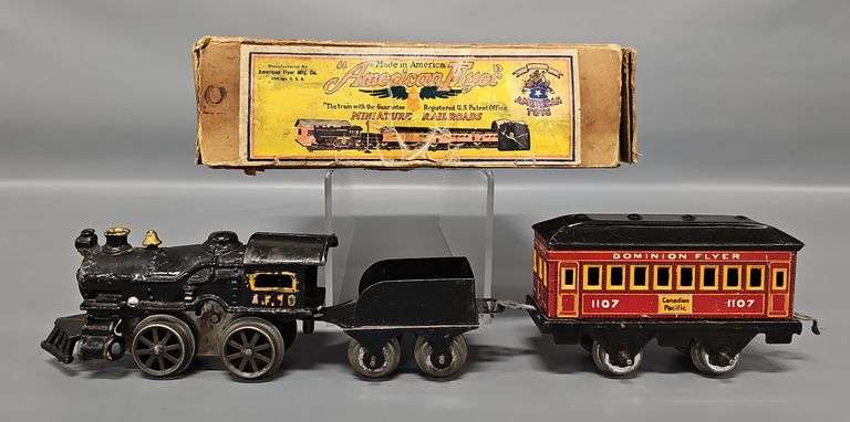 Scarce American Flyer Dominion Flyer Narrow Gauge Train Set in Original Box image