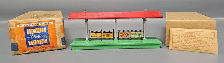 Mint 1940 Lionel Postwar O 156 Station Platform in Original Box image