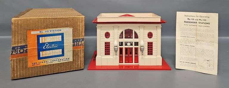 Lionel Prewar Standard Gauge 115 Station in Original Box image