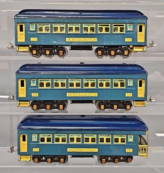 Gorgeous Set of Lionel Prewar O Gauge 710 710 712 Two Tone Blue Passenger Cars image